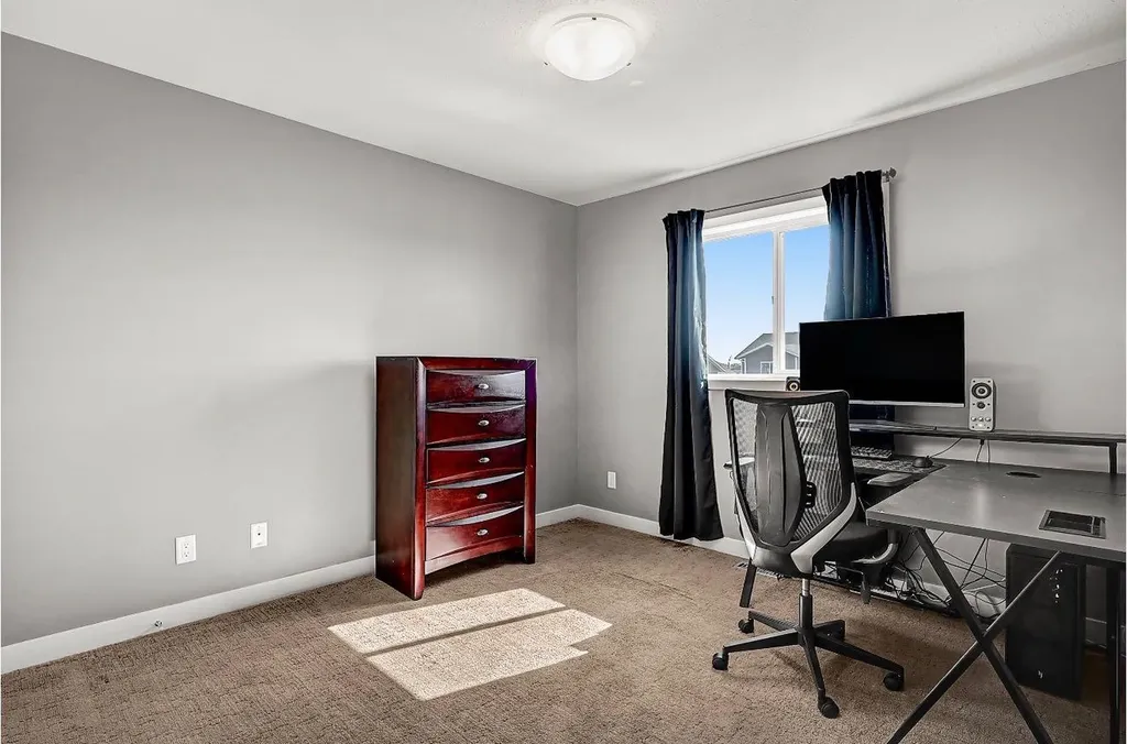 9409 88a Street Grande Prairie AB T8X 0H2