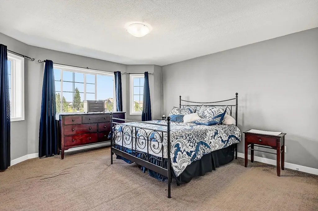 9409 88a Street Grande Prairie AB T8X 0H2