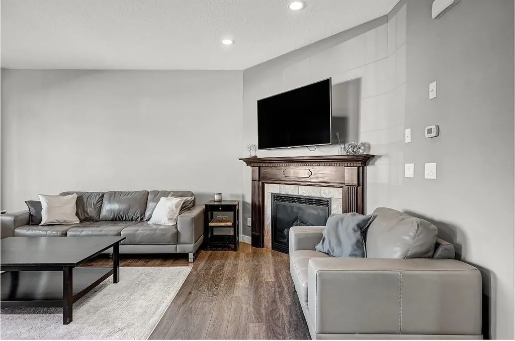 9409 88a Street Grande Prairie AB T8X 0H2