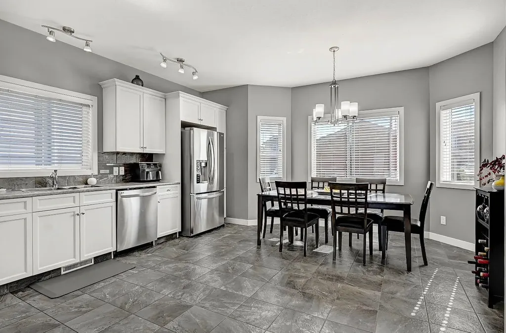 9409 88a Street Grande Prairie AB T8X 0H2