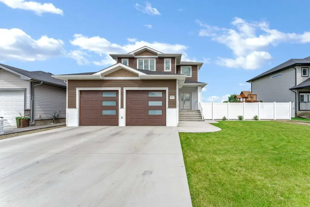 100 Somerside Way SE Medicine Hat AB T1B0M2
