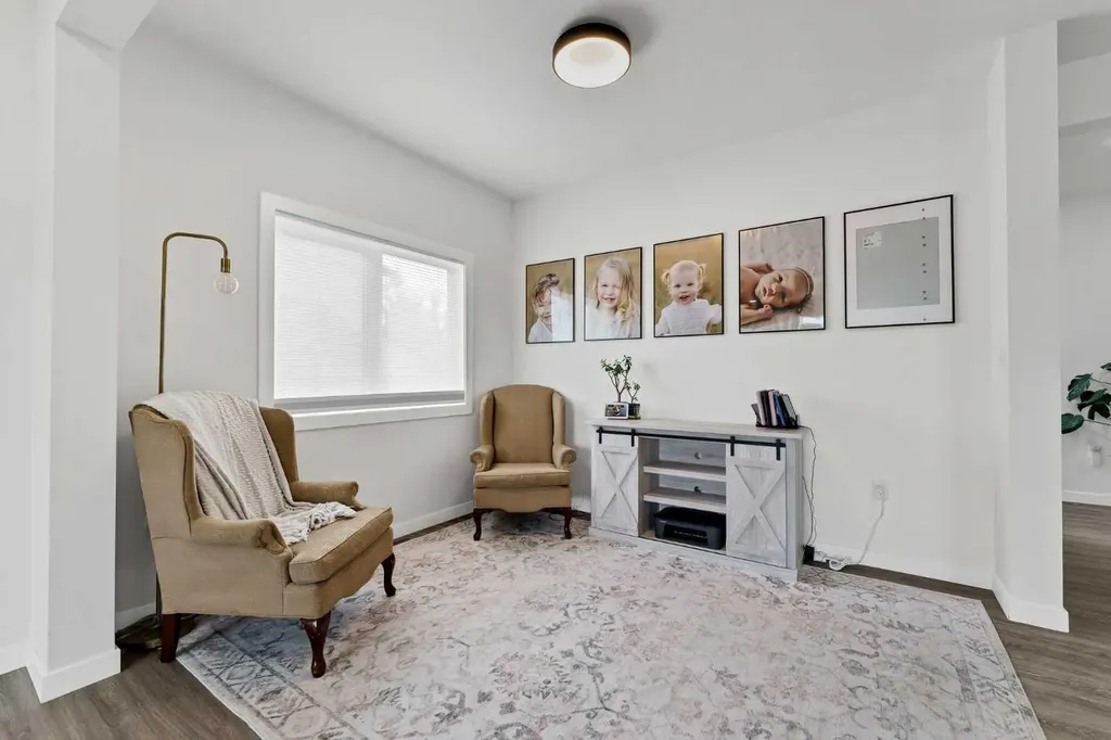 100 Somerside Way SE Medicine Hat AB T1B0M2