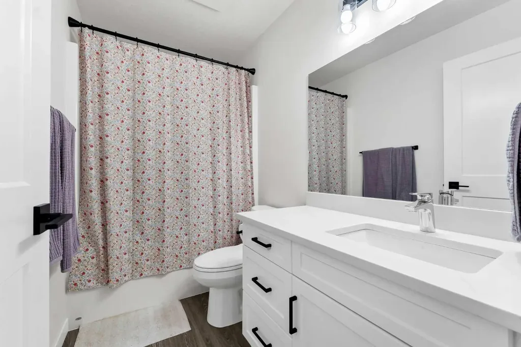 100 Somerside Way SE Medicine Hat AB T1B0M2