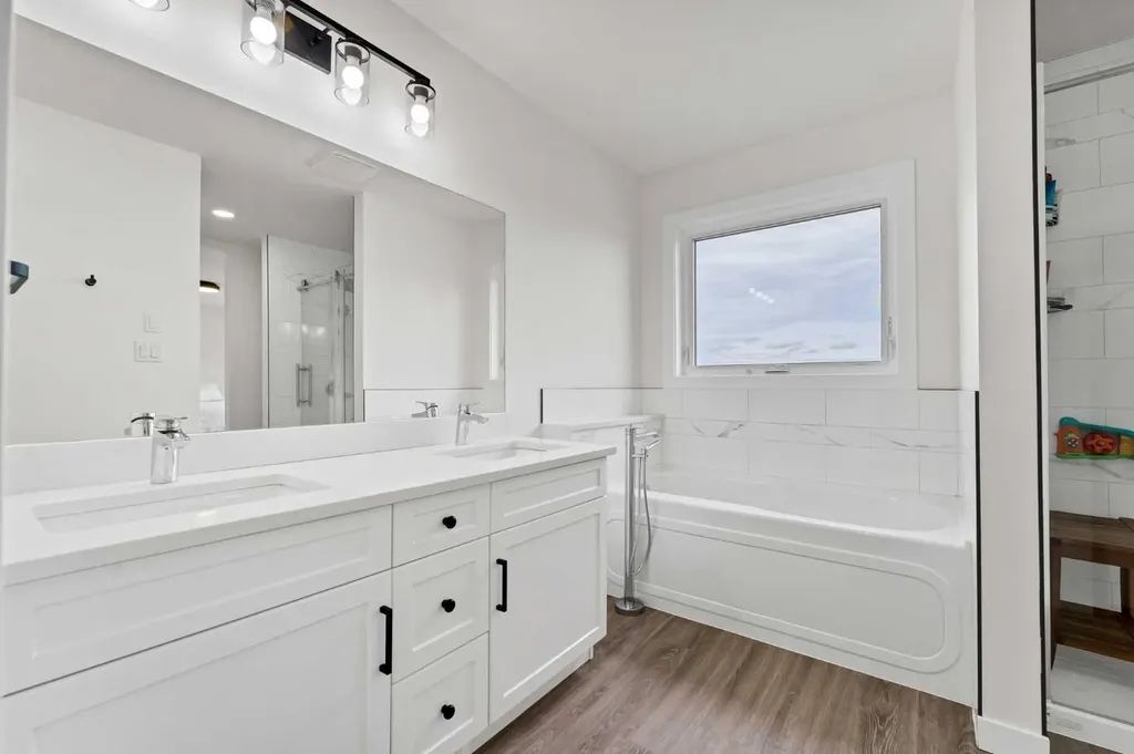 100 Somerside Way SE Medicine Hat AB T1B0M2