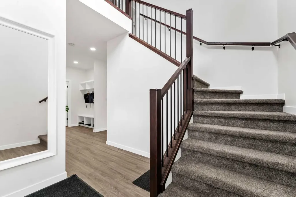 100 Somerside Way SE Medicine Hat AB T1B0M2