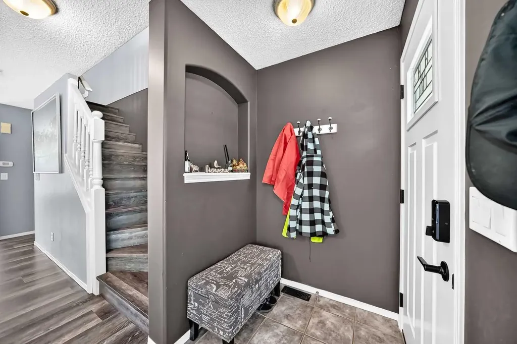 127 Cramond Place SE Calgary AB T3M 1C3