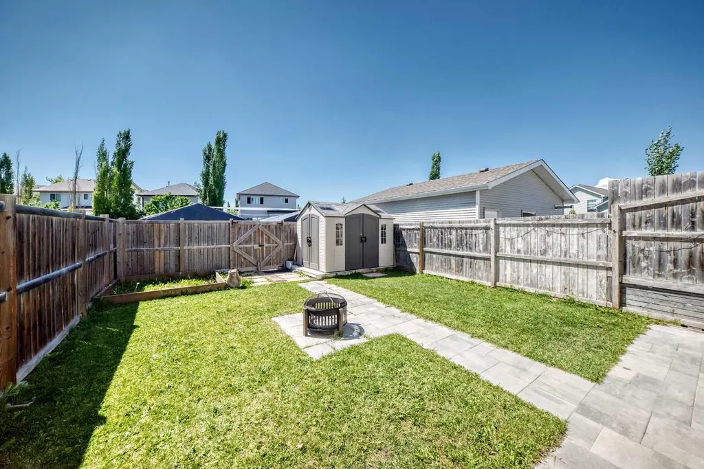 127 Cramond Place SE Calgary AB T3M 1C3