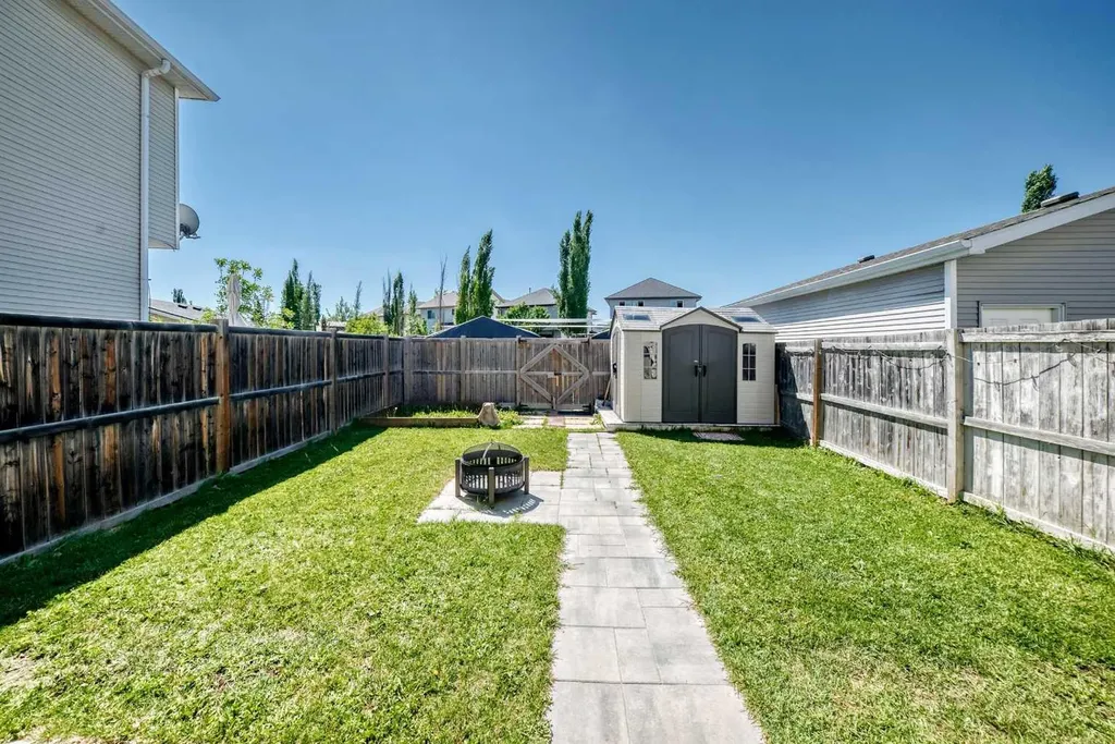 127 Cramond Place SE Calgary AB T3M 1C3