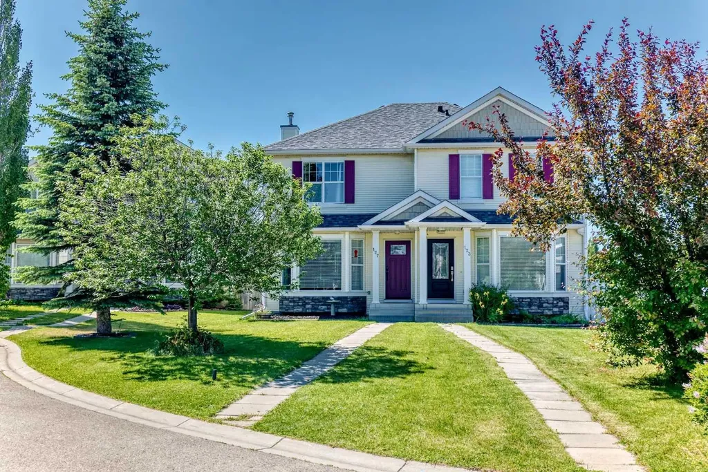 127 Cramond Place SE Calgary AB T3M 1C3