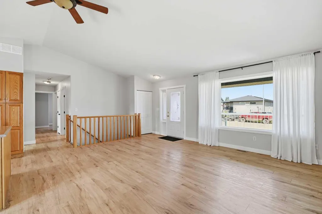 5408 52a Street Eckville AB T0M 0X0