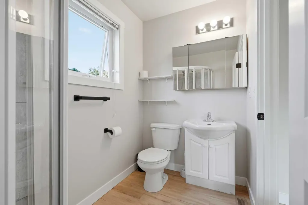5408 52a Street Eckville AB T0M 0X0