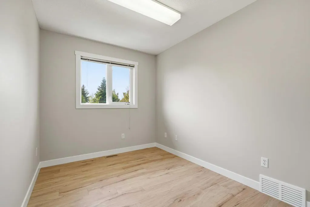 5408 52a Street Eckville AB T0M 0X0