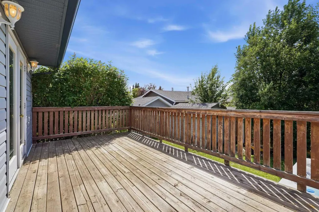 5408 52a Street Eckville AB T0M 0X0