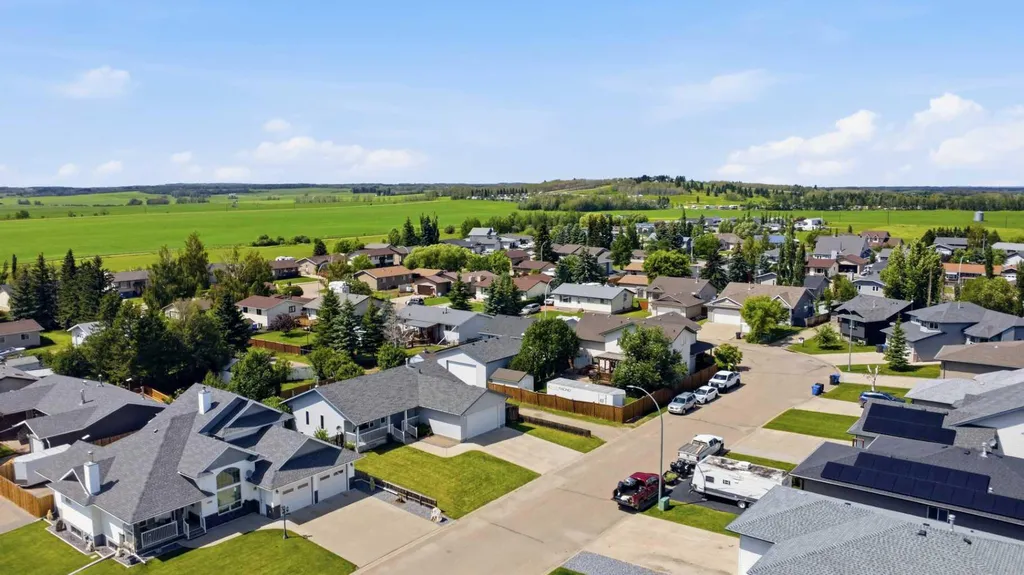 5408 52a Street Eckville AB T0M 0X0