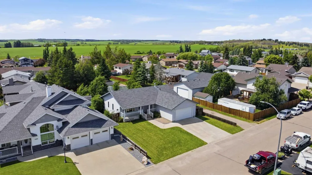 5408 52a Street Eckville AB T0M 0X0