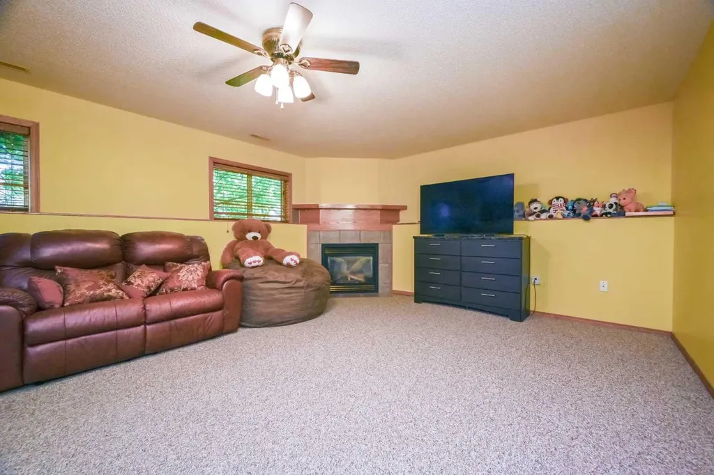 9110 107 Avenue Grande Prairie AB T8X1H9