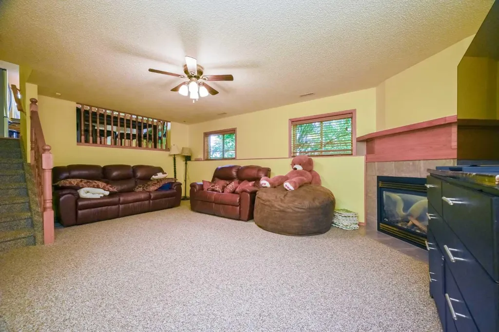 9110 107 Avenue Grande Prairie AB T8X1H9
