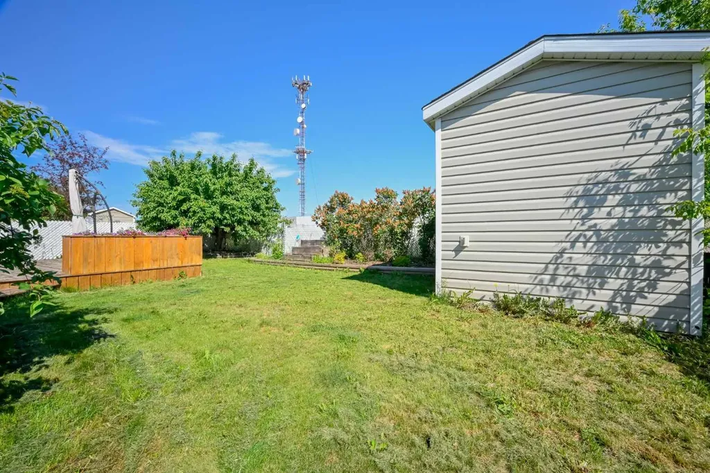 9110 107 Avenue Grande Prairie AB T8X1H9