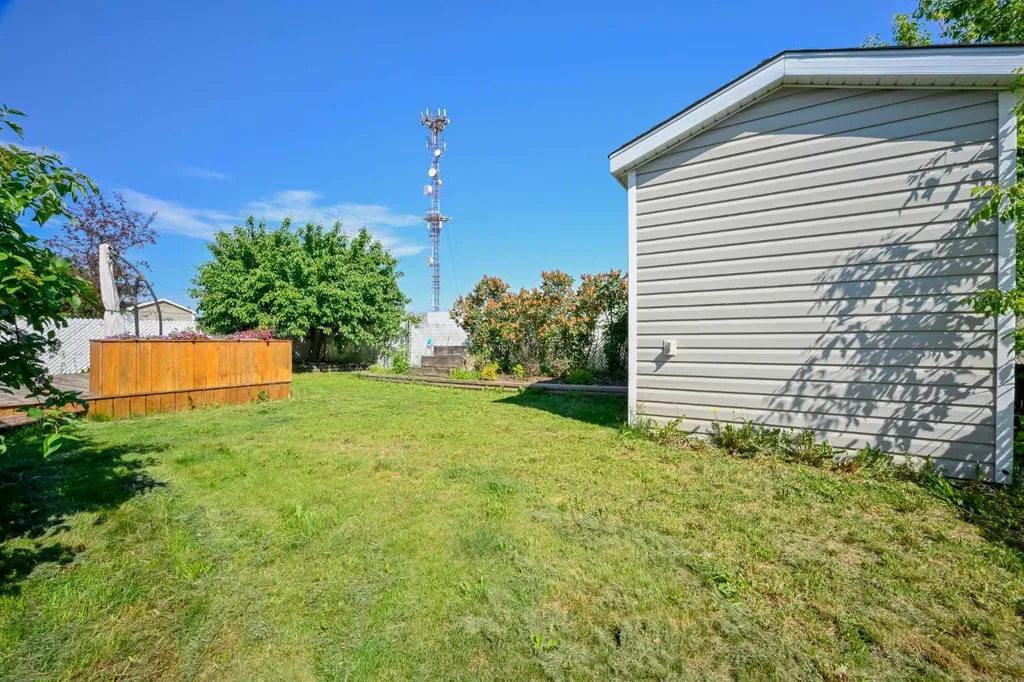 9110 107 Avenue Grande Prairie AB T8X1H9