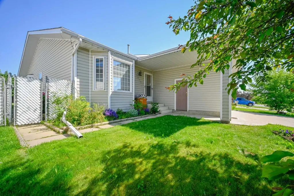 9110 107 Avenue Grande Prairie AB T8X1H9