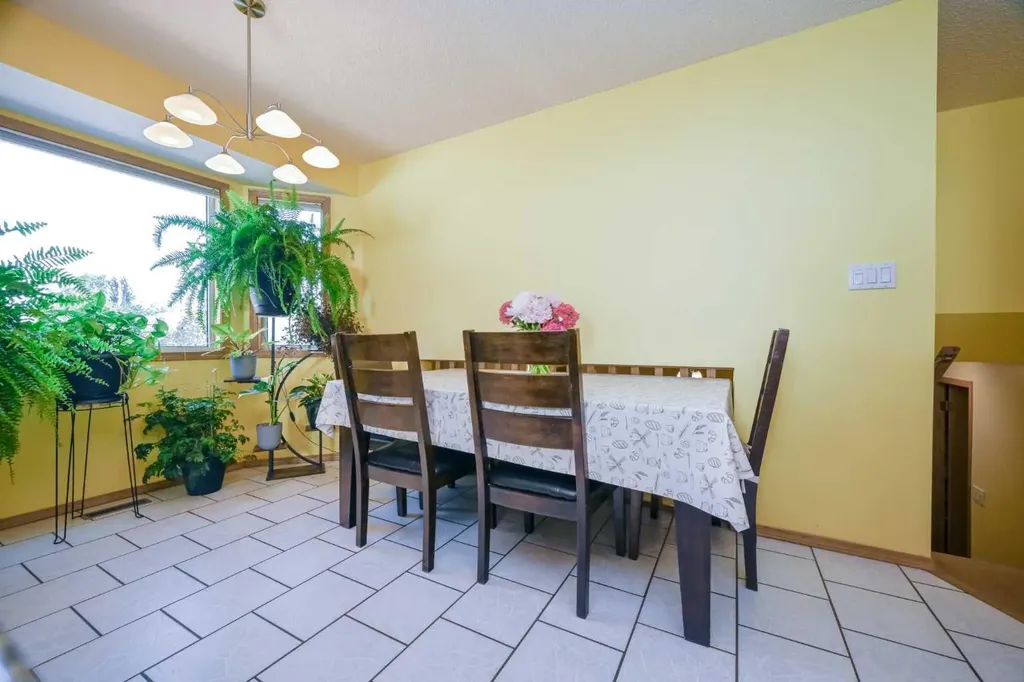 9110 107 Avenue Grande Prairie AB T8X1H9