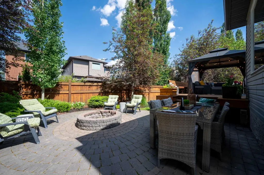 110 Auburn Glen Circle SE Calgary AB T3M 0K9