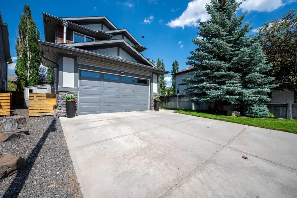 110 Auburn Glen Circle SE Calgary AB T3M 0K9