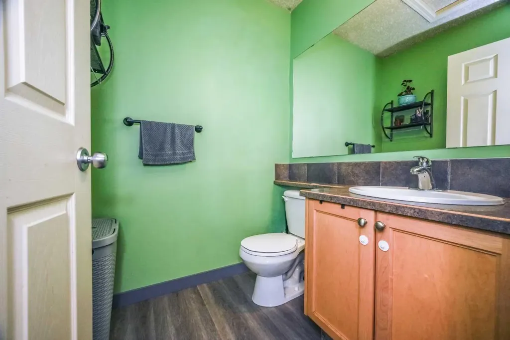 11217 69 Avenue Grande Prairie AB T8W 0E1