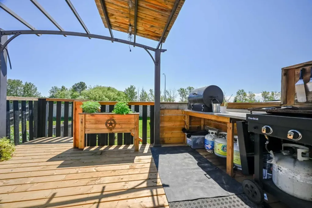 11217 69 Avenue Grande Prairie AB T8W 0E1