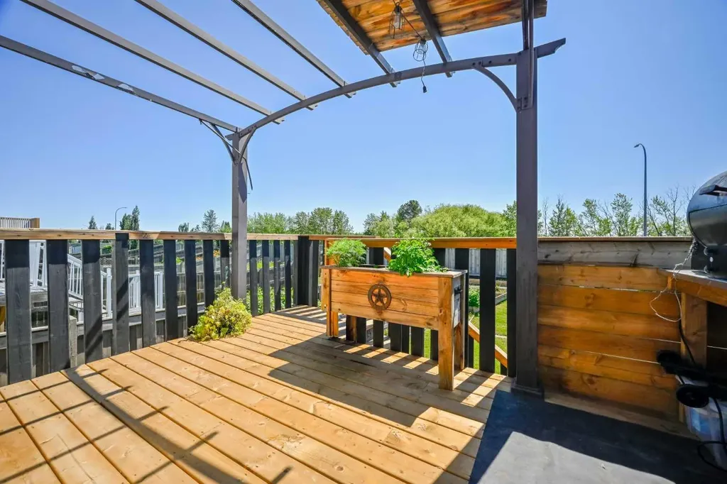 11217 69 Avenue Grande Prairie AB T8W 0E1