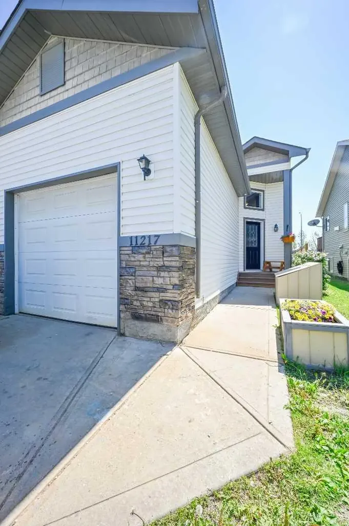 11217 69 Avenue Grande Prairie AB T8W 0E1