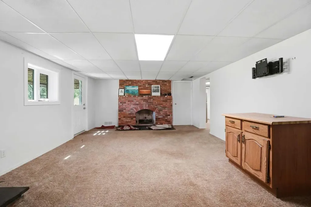 23221 Township Road 394 Rural Lacombe County AB T0C 0B0