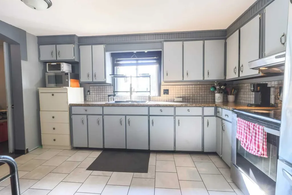 3432 Township Road 360 Rural Red Deer County AB T4G 0N2