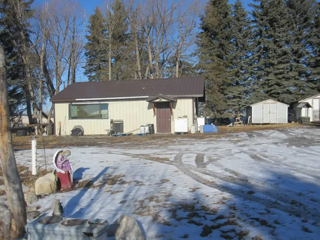 3432 Township Road 360 Rural Red Deer County AB T4G 0N2