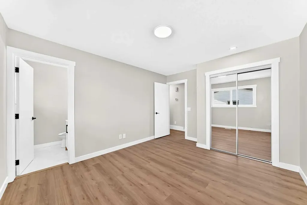 704 Malvern Drive NE Calgary AB T2A 6B7
