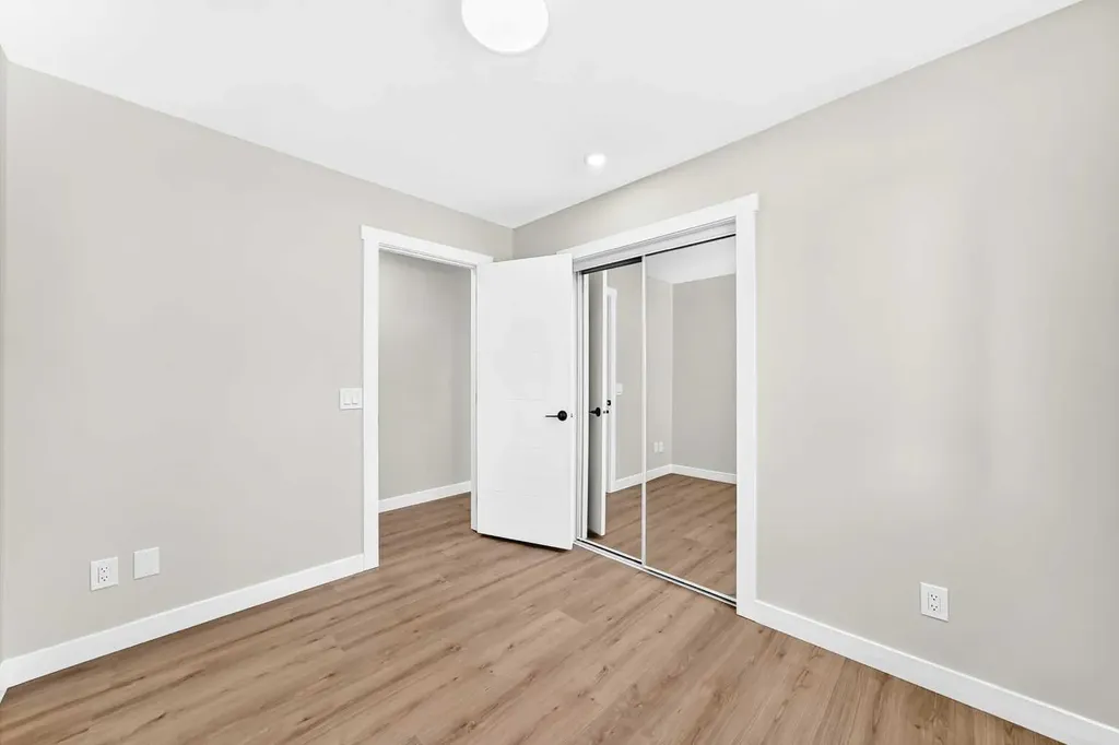 704 Malvern Drive NE Calgary AB T2A 6B7