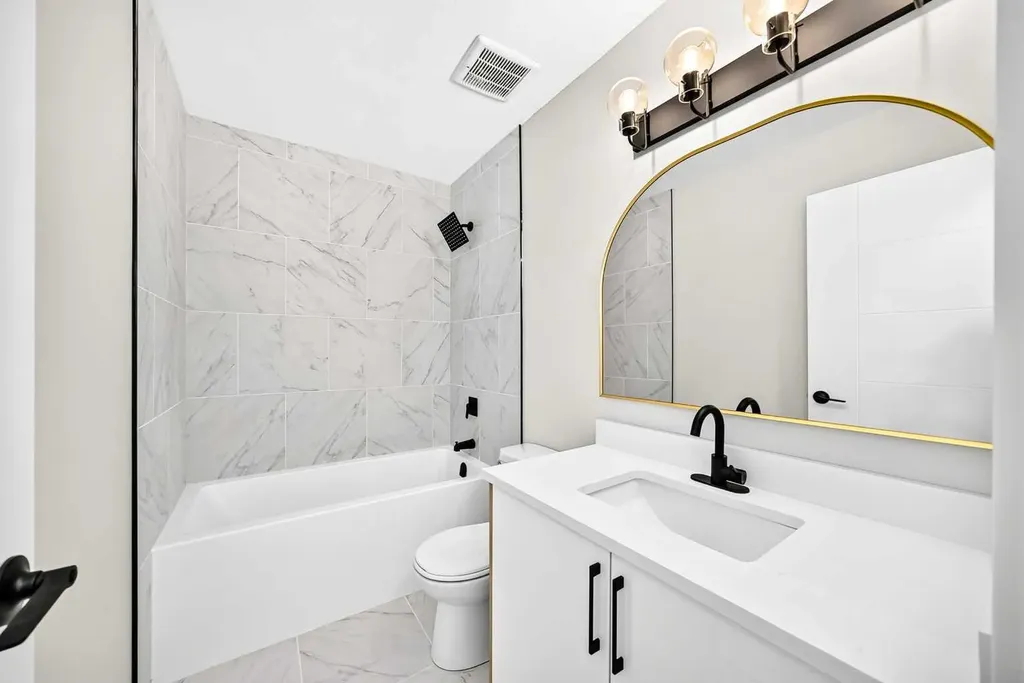 704 Malvern Drive NE Calgary AB T2A 6B7