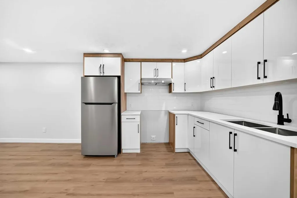 704 Malvern Drive NE Calgary AB T2A 6B7
