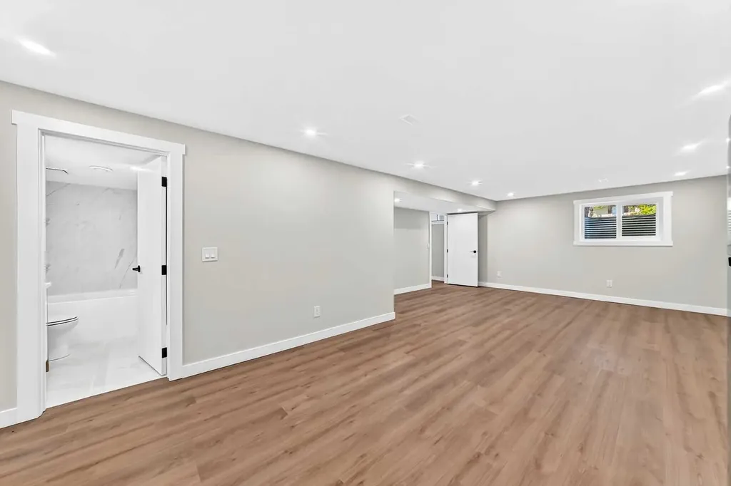 704 Malvern Drive NE Calgary AB T2A 6B7