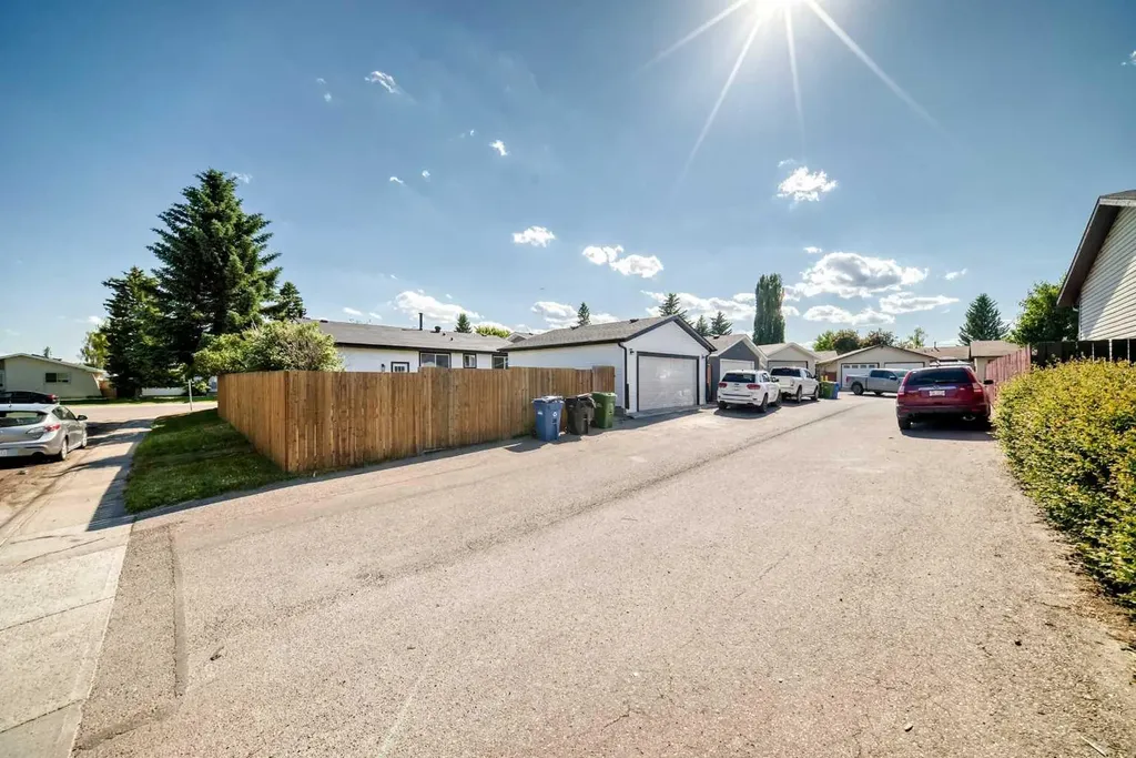 704 Malvern Drive NE Calgary AB T2A 6B7