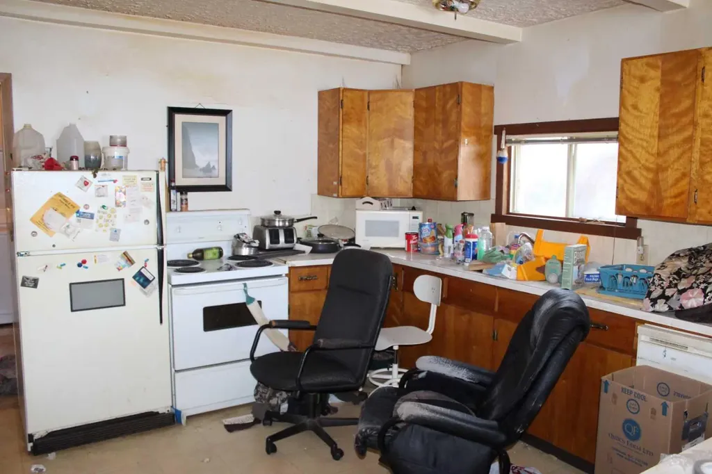 304 8 Avenue SE Manning AB T0H 2M0