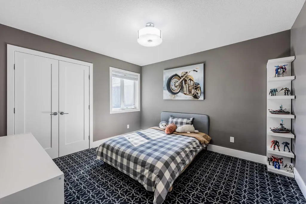 174 Aspen Vista Way SW Calgary AB T3H 0Y8