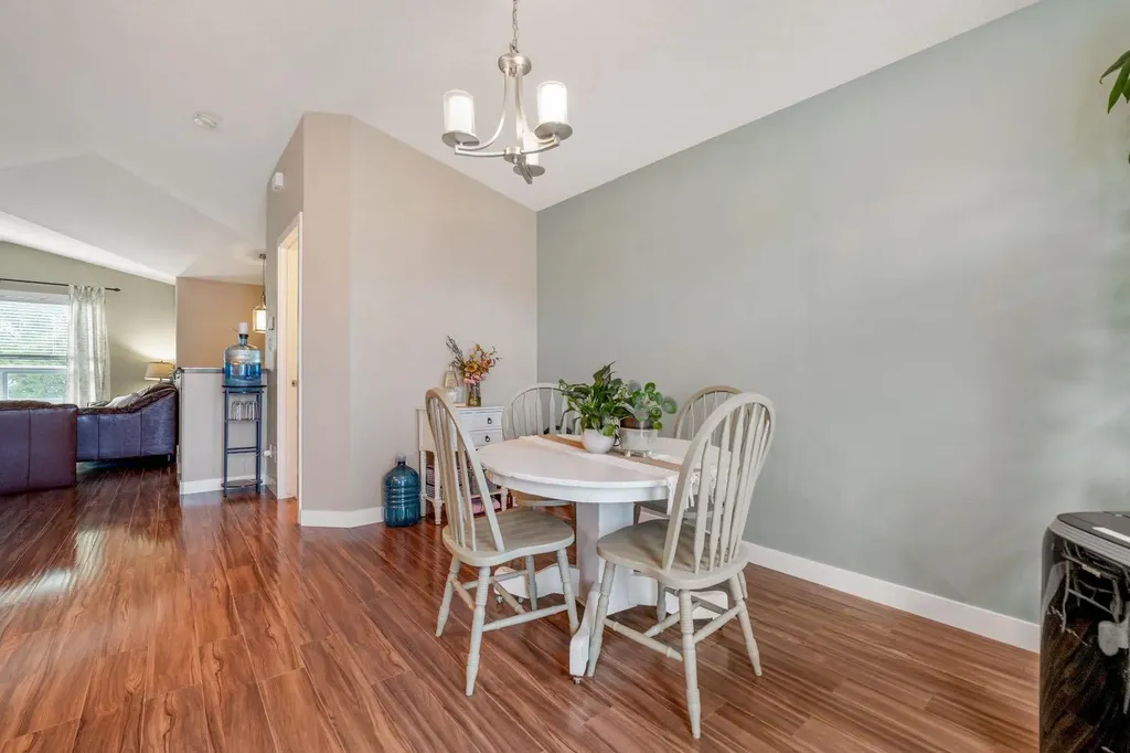 113 Mount Sundial Court W Lethbridge AB T1J 1J1