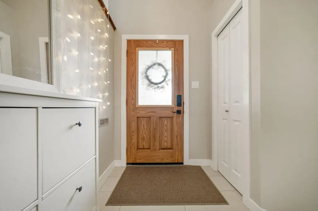 113 Mount Sundial Court W Lethbridge AB T1J 1J1
