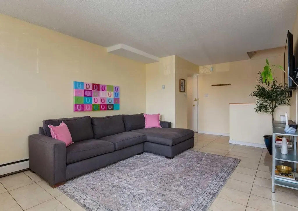 7007 4a Street SW Calgary AB T2V 1A1