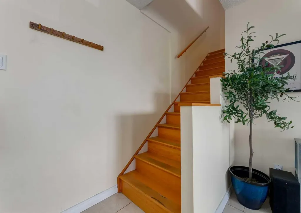 7007 4a Street SW Calgary AB T2V 1A1