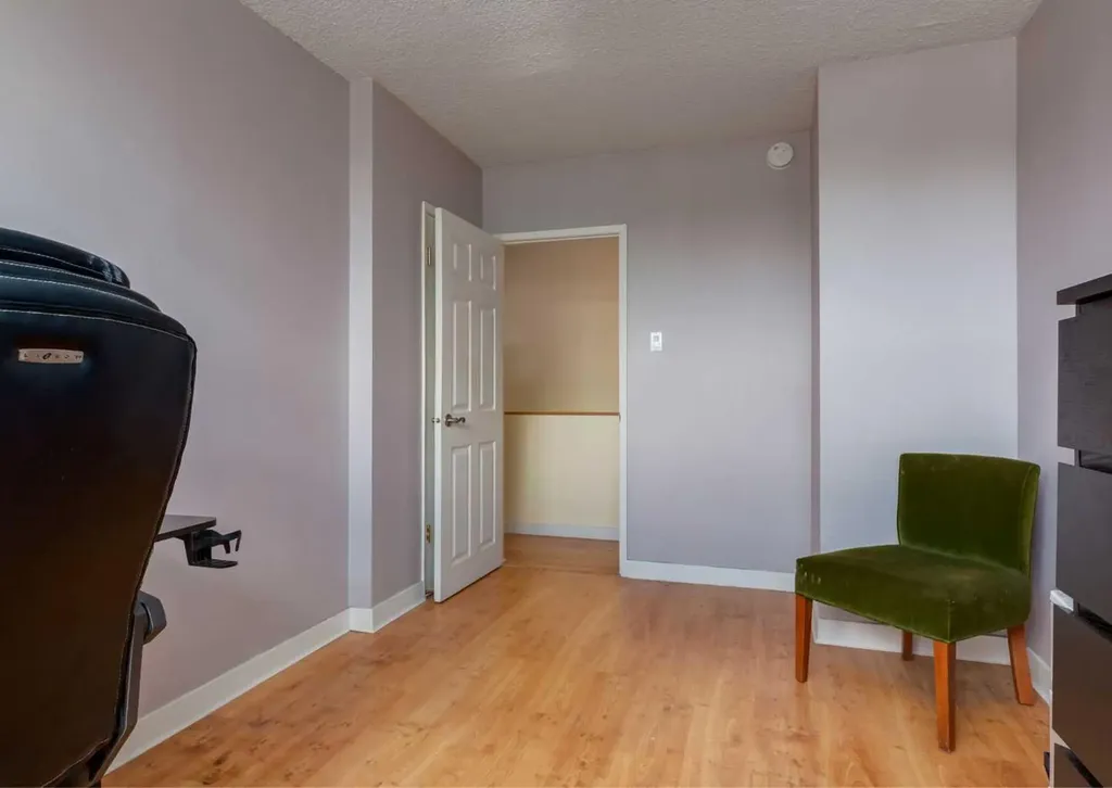 7007 4a Street SW Calgary AB T2V 1A1