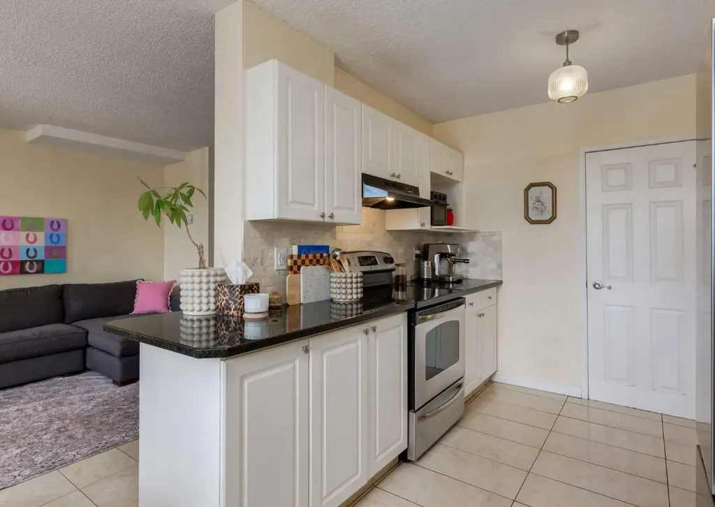 7007 4a Street SW Calgary AB T2V 1A1