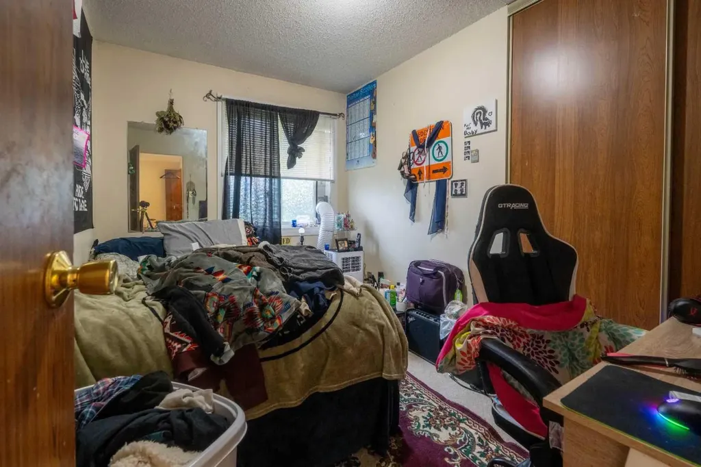 11620 Elbow Drive SW Calgary AB T2W 3L6