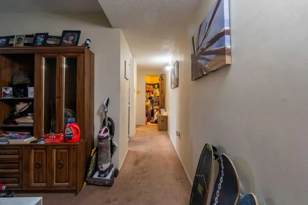 11620 Elbow Drive SW Calgary AB T2W 3L6